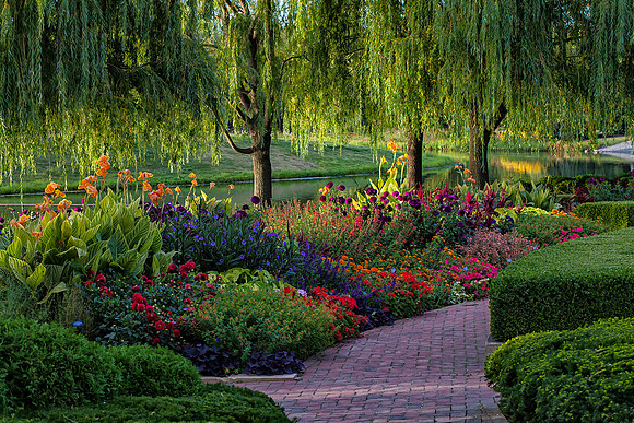 Crescent Garden in Summer