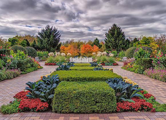 Circle Garden in Fall