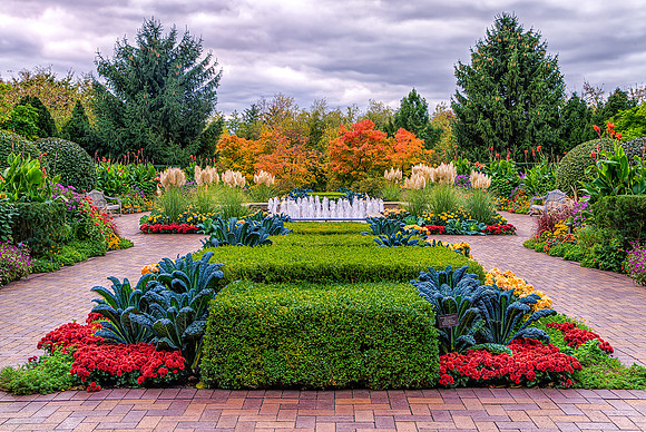 Circle Garden in Fall