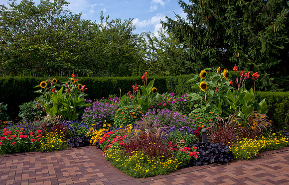 Circle Garden in Summer